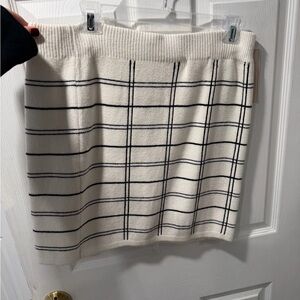 BCBG Cream Plaid Knit Mini Skirt